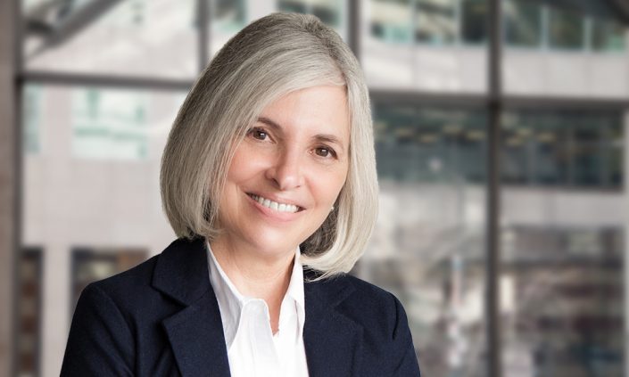 grey-haired-smiling-business-womans'-professional-headshots-toronto-7928