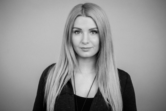 Lauren Southern media personality for professional headshots Tornto 4503