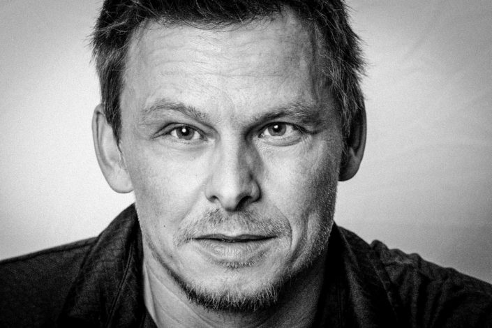 male actor for professional headshots Toronto 3237