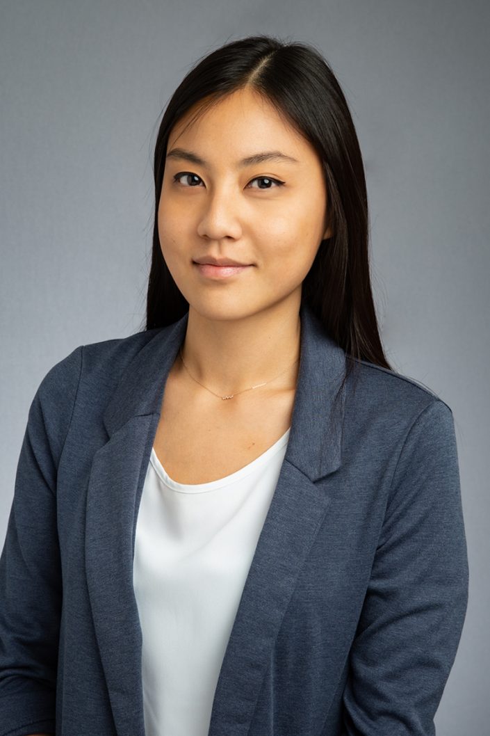 Example of what to wear for a headshot session